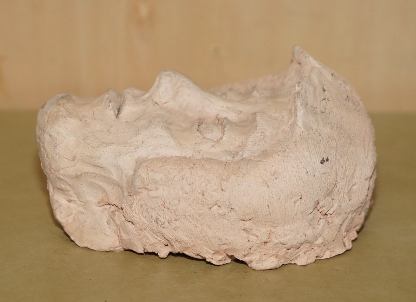 VINTAGE-HAND-MADE-CLAY-TERRACOTTO-COLOUR-SCULPTURE-OF-A-FACE-MASK-177496223353-4