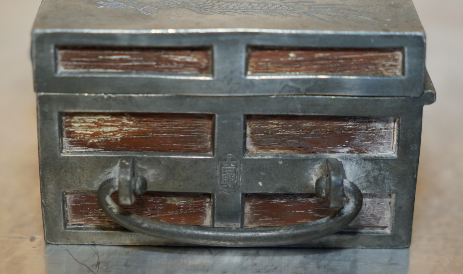 ANTIQUE-CIRCA-1920-CHINESE-KUT-HING-PEWTER-WOOD-CARVED-DRAGON-JEWELLERY-BOX-205812684454-12