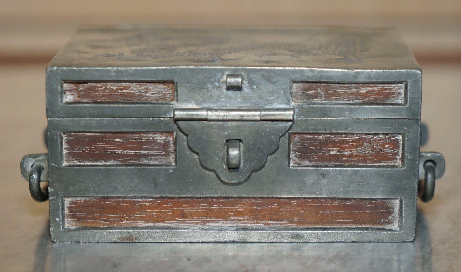 ANTIQUE-CIRCA-1920-CHINESE-KUT-HING-PEWTER-WOOD-CARVED-DRAGON-JEWELLERY-BOX-205812684454-7