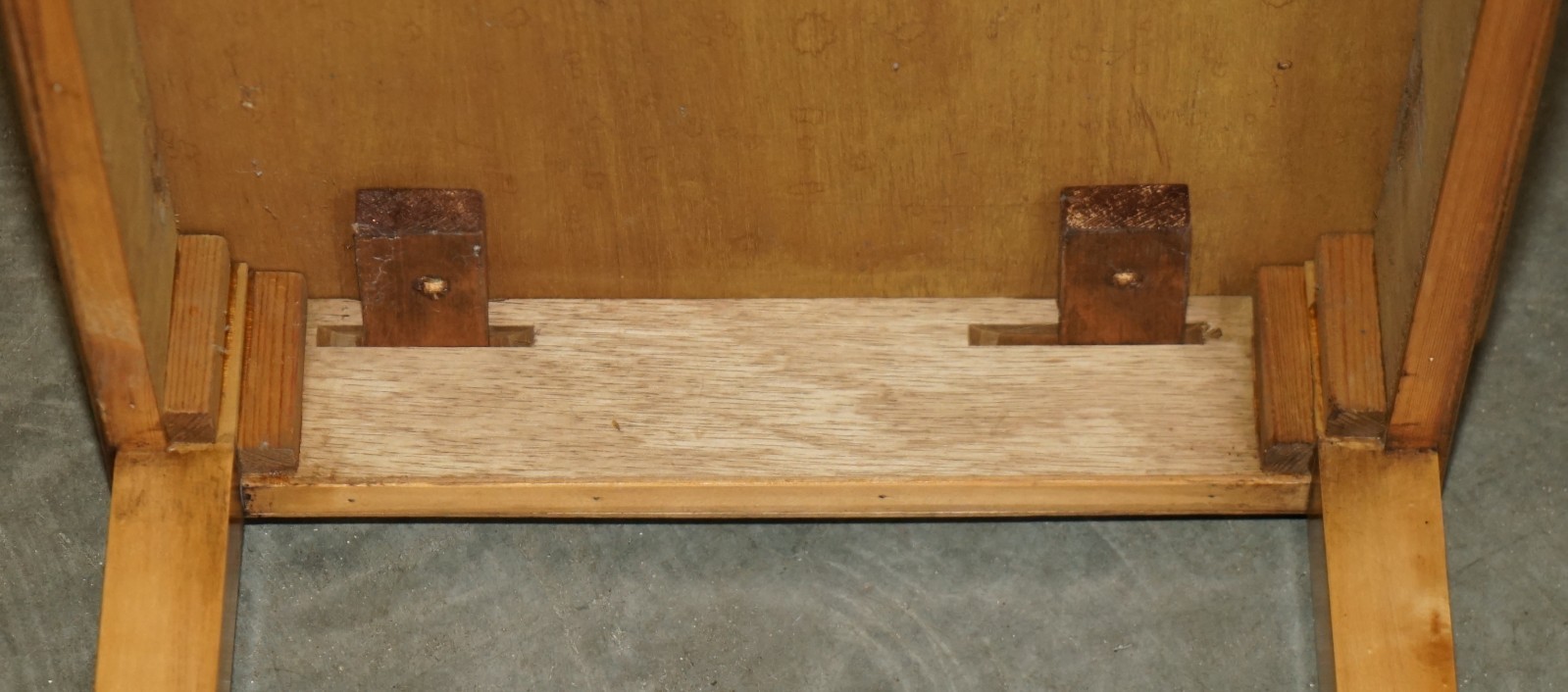 EXQUISITE-SUPER-DECORATIVE-CIRCA-1920S-OYSTER-LABURNUM-WOOD-CONSOLE-TABLE-187687728794-16