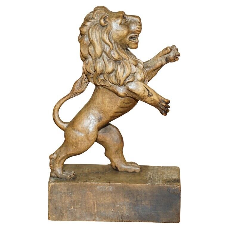 FINE ANTIQUE CIRCA 1800 HAND CARVED ROYAL ARMORIAL LION FROM COAT OF ARMS CREST