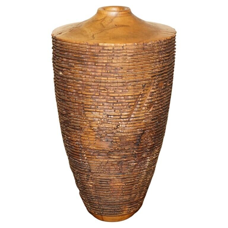 LARGE ORNATELY HAND CARVED WOODEN VASE MAKERS SIGNATURE TO THE BASE
