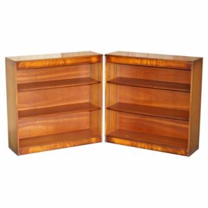 PAIR OF SHAWS OF LONDON FLAMED MAHOGANY DWARF OPEN LIBRARY BOOKCASES PART SUITE