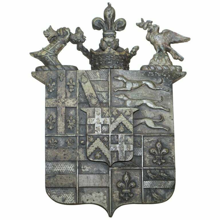 RARE SOLID BRONZE ARMORIAL CREST COAT OF ARMS LOVELY VERDIGRIS PATINATION