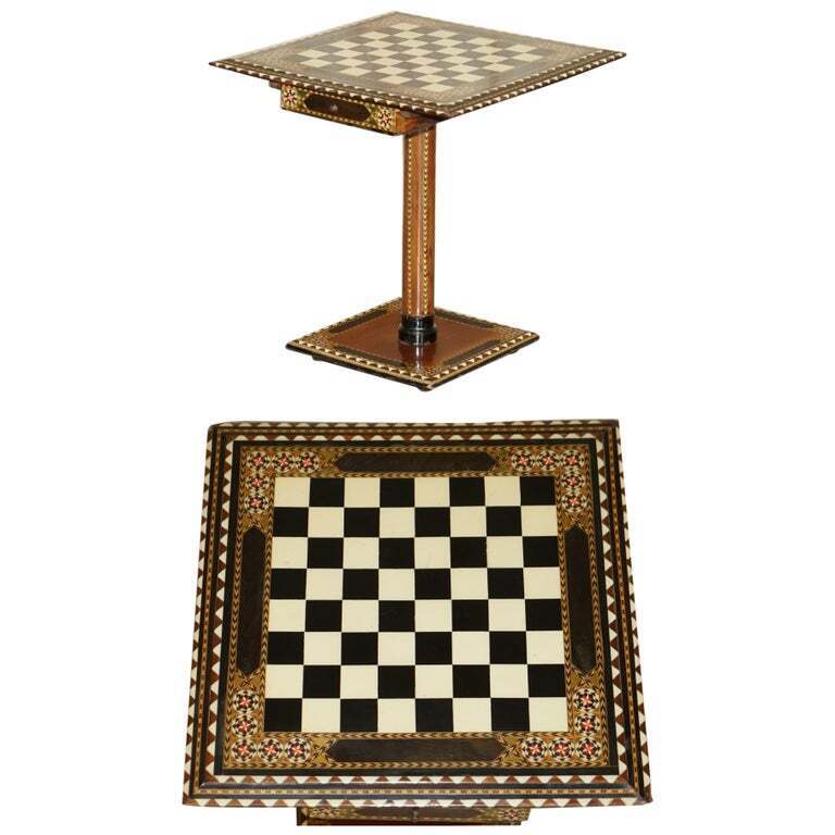 STUNNING ANTIQUE ANGLO INDIAN CIRCA 1920 CHESS BOARD GAMES TABLE TWIN DRAWERS