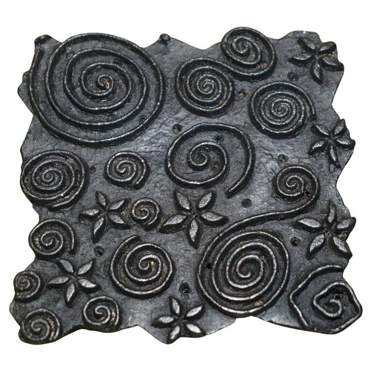 SWIRLY VERY COLLECTABLE ANTIQUE HAND CARVED FLORAL PRINTING BLOCK FOR WALLPAPER