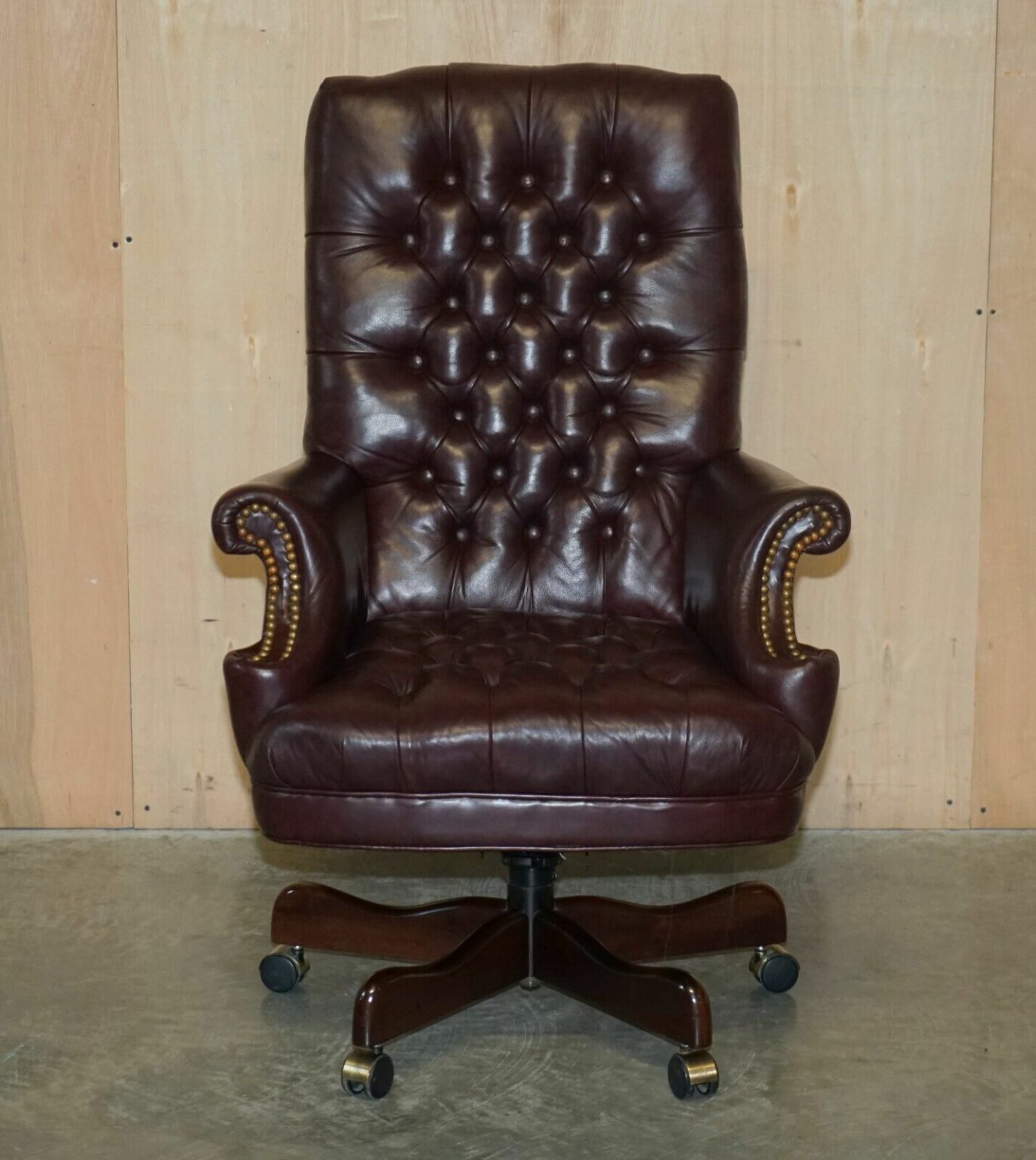 VINTAGE HIGH BACK CHESTERFIELD HERITAGE LEATHER OFFICE CAPTAINS SWIVEL