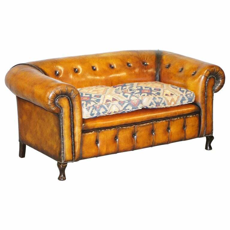 1 OF 2 RESTORED VICTORIAN CLUB CHESTERFIELD HAND DYED LEATHER SOFAS KILIM SEAT