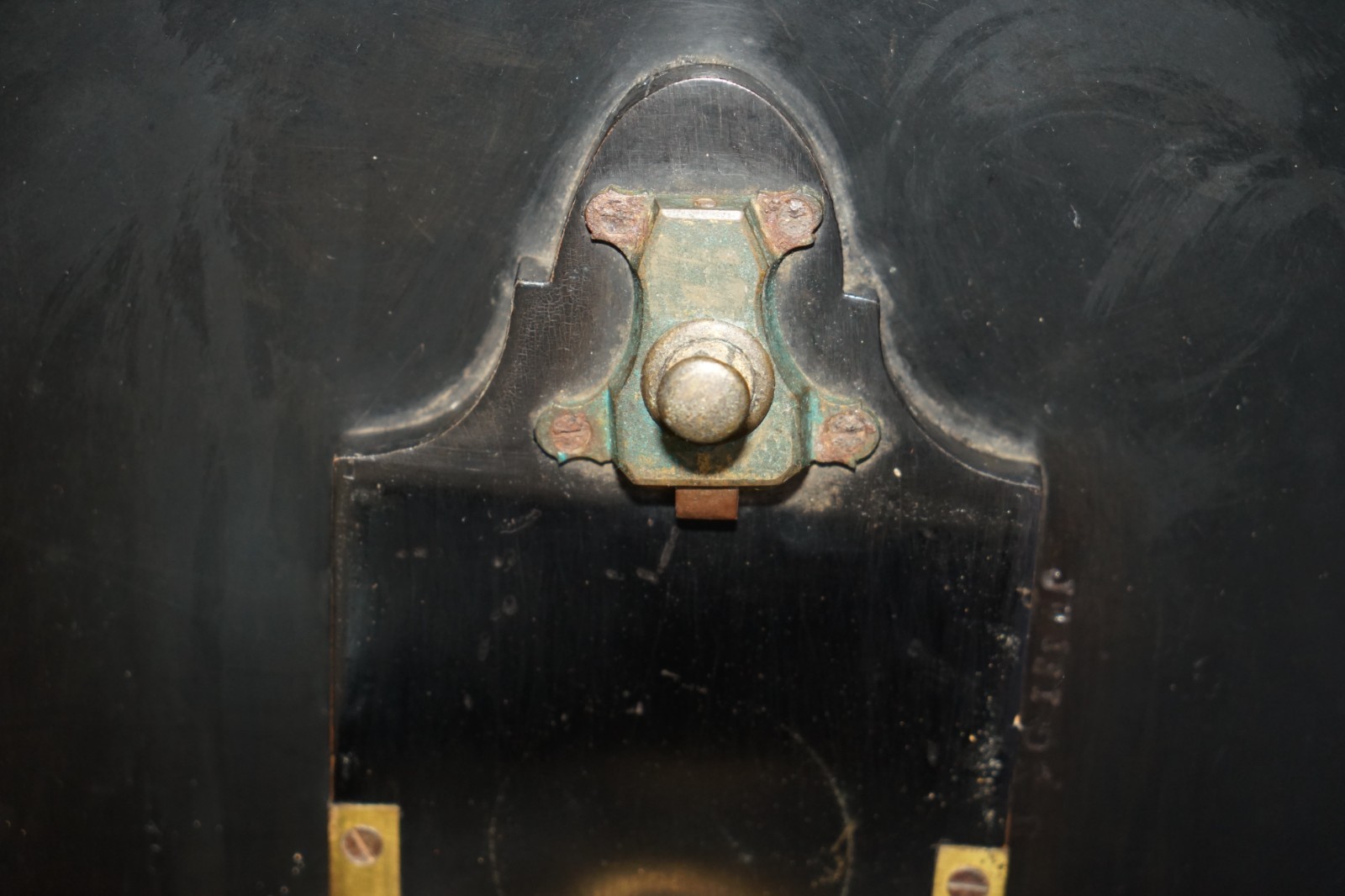 ANTIQUE-VICTORIAN-1860-BLACK-LACQUER-MOTHER-OF-PEARL-CHESS-TILT-TOP-GAMES-TABLE-187687763486-23