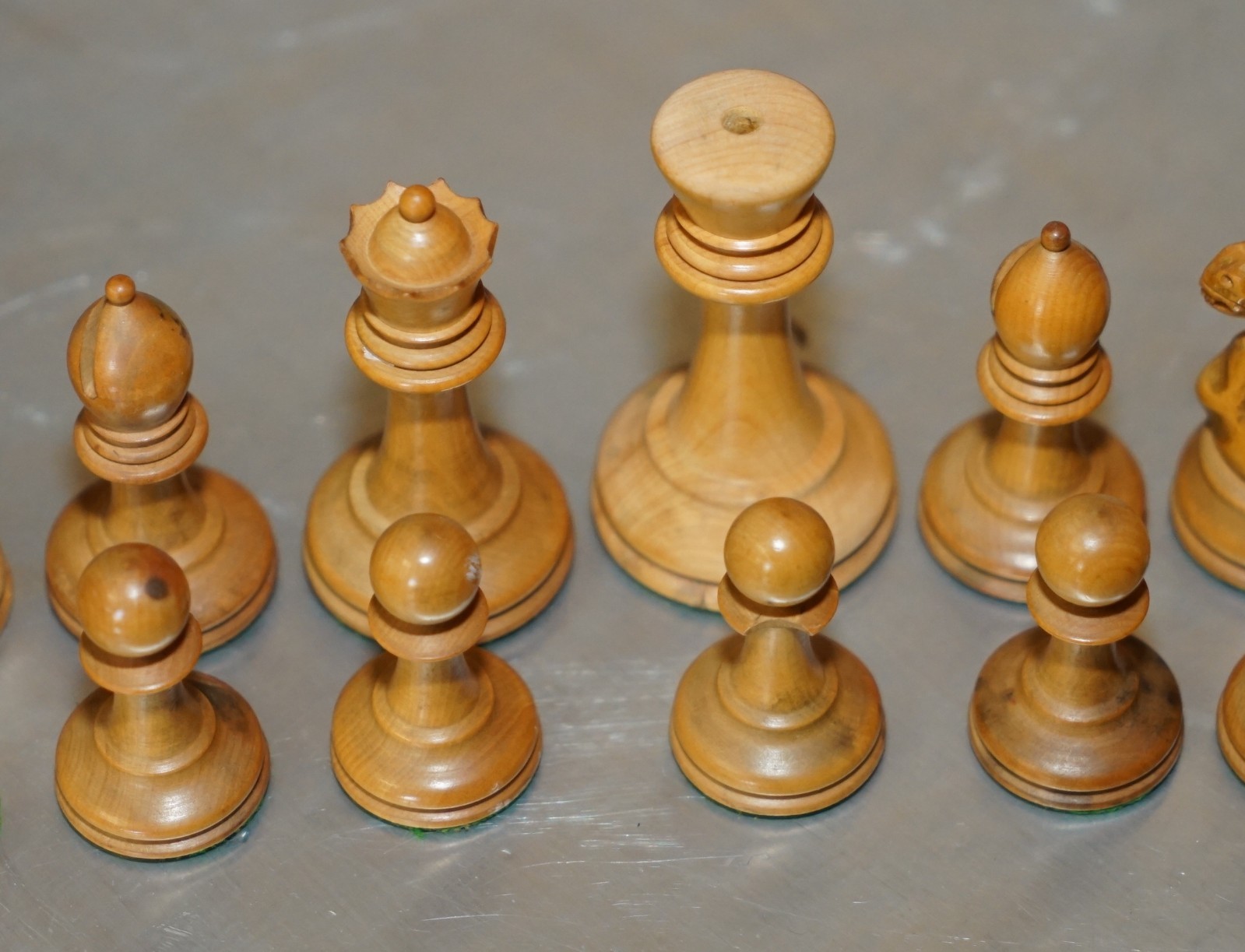 ANTIQUE-VICTORIAN-JACQUE-STAUNTON-CHESSMAN-STAMPED-CHESS-SET-IN-ORIGINAL-BOX-205812678116-11