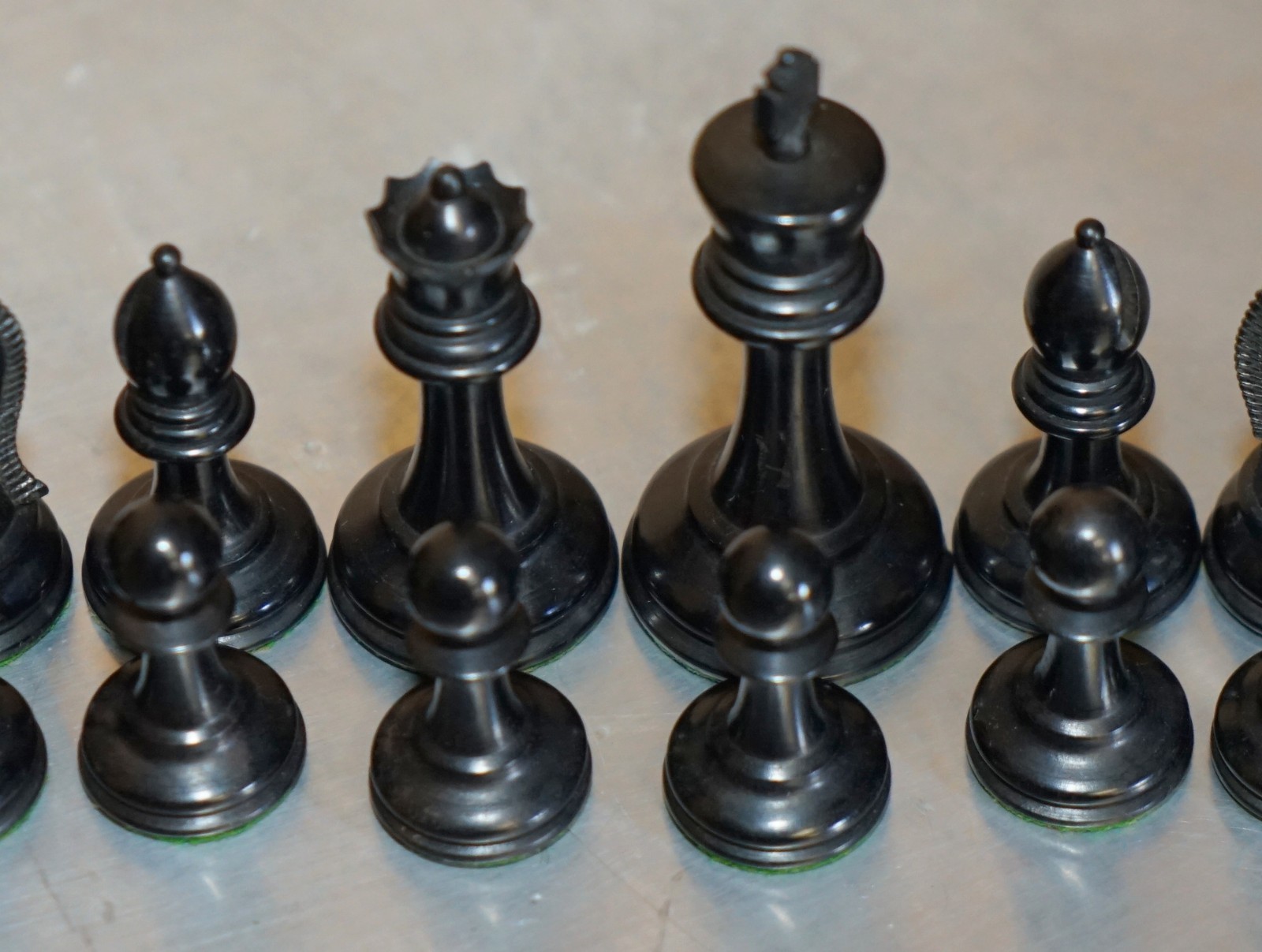 ANTIQUE-VICTORIAN-JACQUE-STAUNTON-CHESSMAN-STAMPED-CHESS-SET-IN-ORIGINAL-BOX-205812678116-5