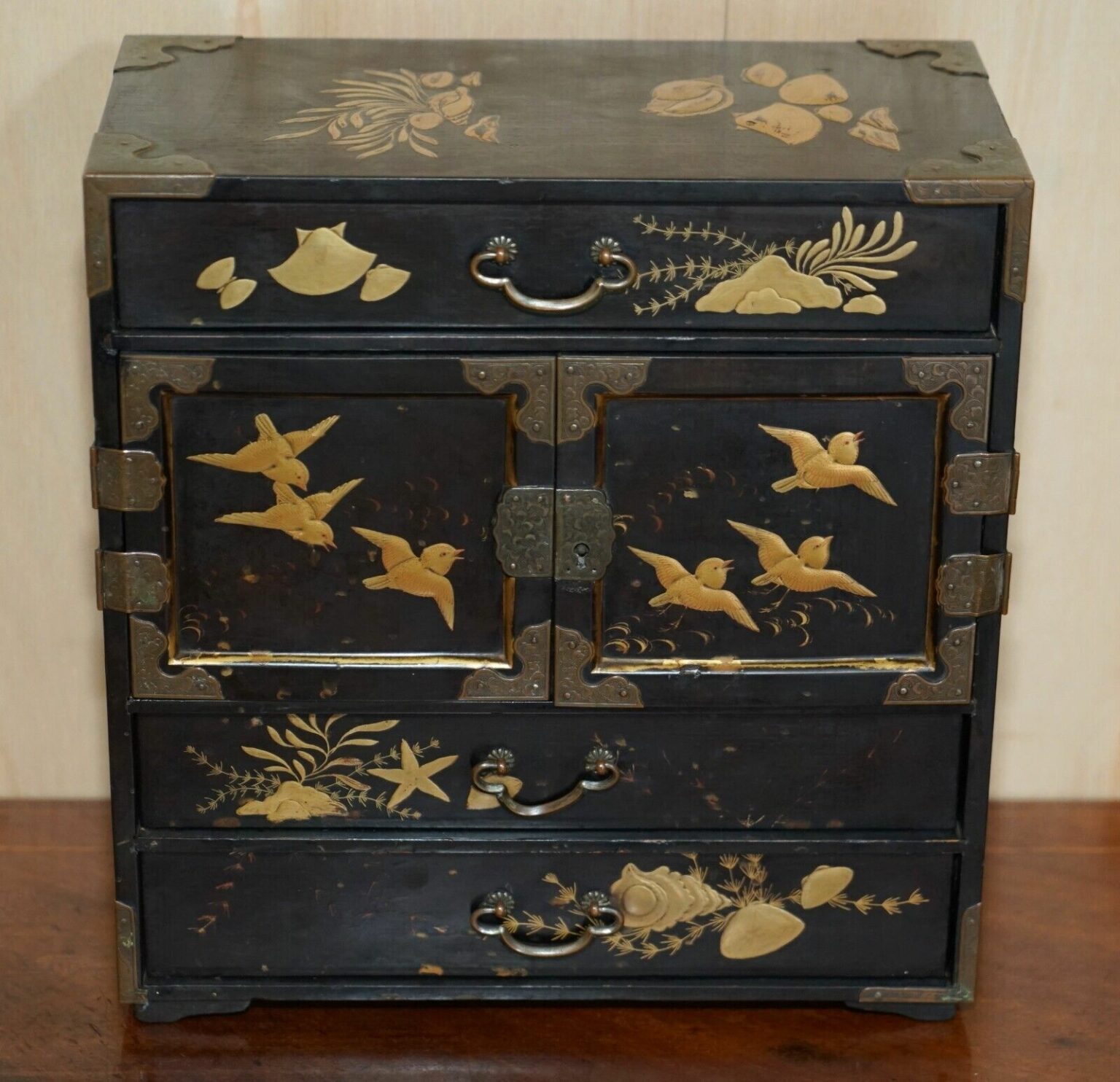 FINE ANTIQUE COLLECTABLE CHINESE TABLE TOP JEWELLERY COLLECTORS STORAGE Royal House