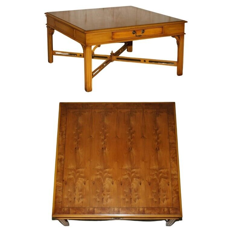 LOVELY BURR YEW WOOD TWO DRAWER COFFEE TABLE WITH THOMAS CHIPPENDALE STRETCHES