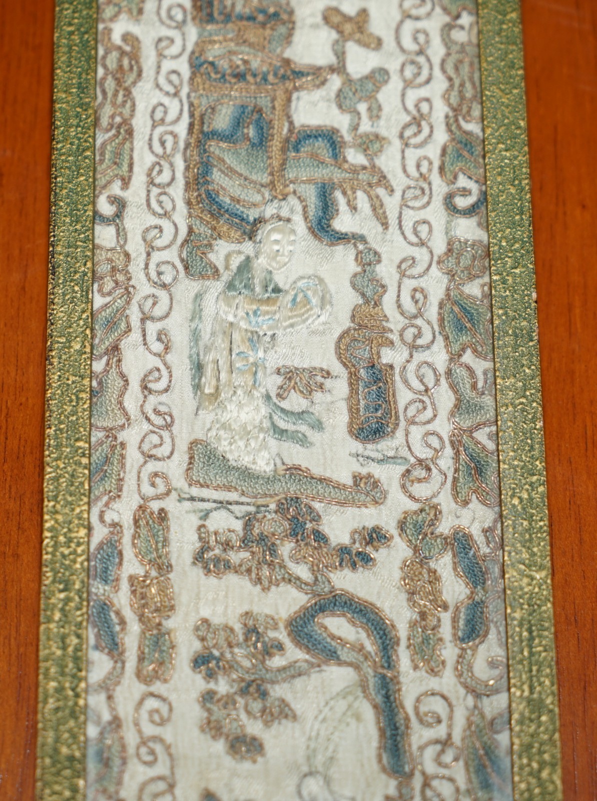 VINTAGE-CHINESE-PEKING-FORBIDDEN-STITCH-EMBROIDERY-SILK-THREAD-MEIJI-ERA-SAMPLER-187656123776-6