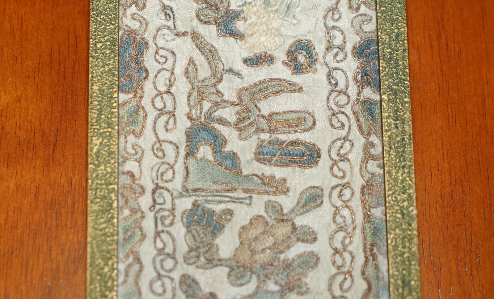 VINTAGE-CHINESE-PEKING-FORBIDDEN-STITCH-EMBROIDERY-SILK-THREAD-MEIJI-ERA-SAMPLER-187656123776-8