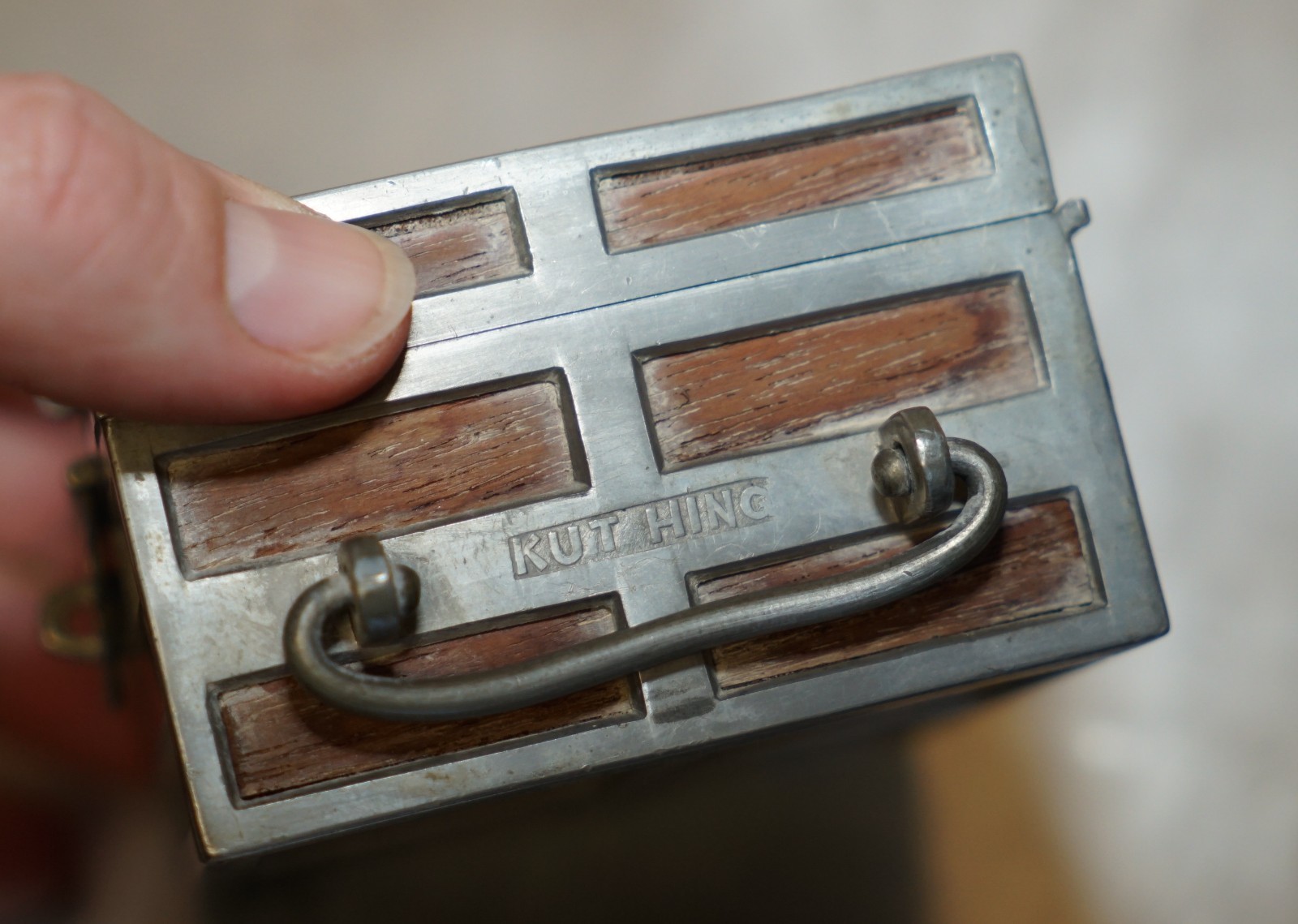 ANTIQUE-CIRCA-1900-CHINESE-KUT-HING-PEWTER-WOOD-CARVED-DRAGON-JEWELLERY-BOX-205812682707-12