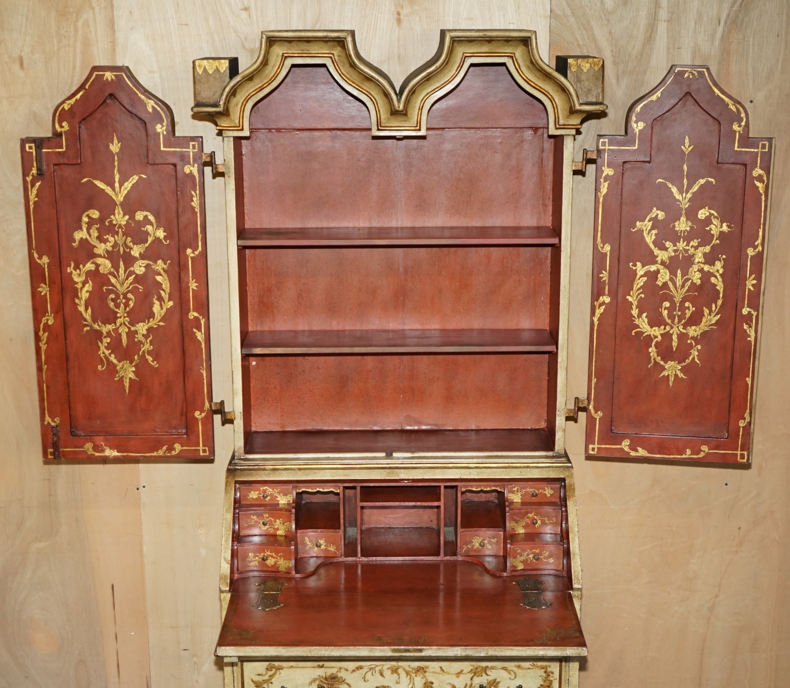 CIRCA-1900-VENETIAN-CHINOISERIE-DECORATED-PARCEL-GILT-BUREAU-BOOKCASE-DRAWERS-205812604857-18