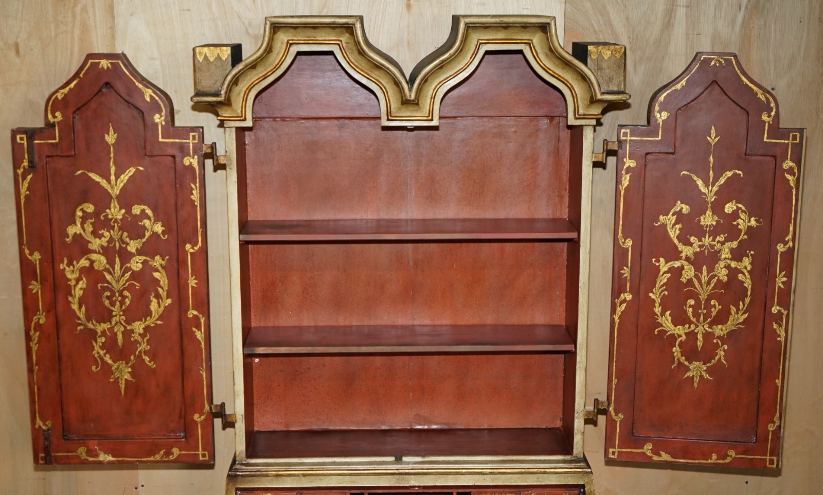 CIRCA-1900-VENETIAN-CHINOISERIE-DECORATED-PARCEL-GILT-BUREAU-BOOKCASE-DRAWERS-205812604857-19