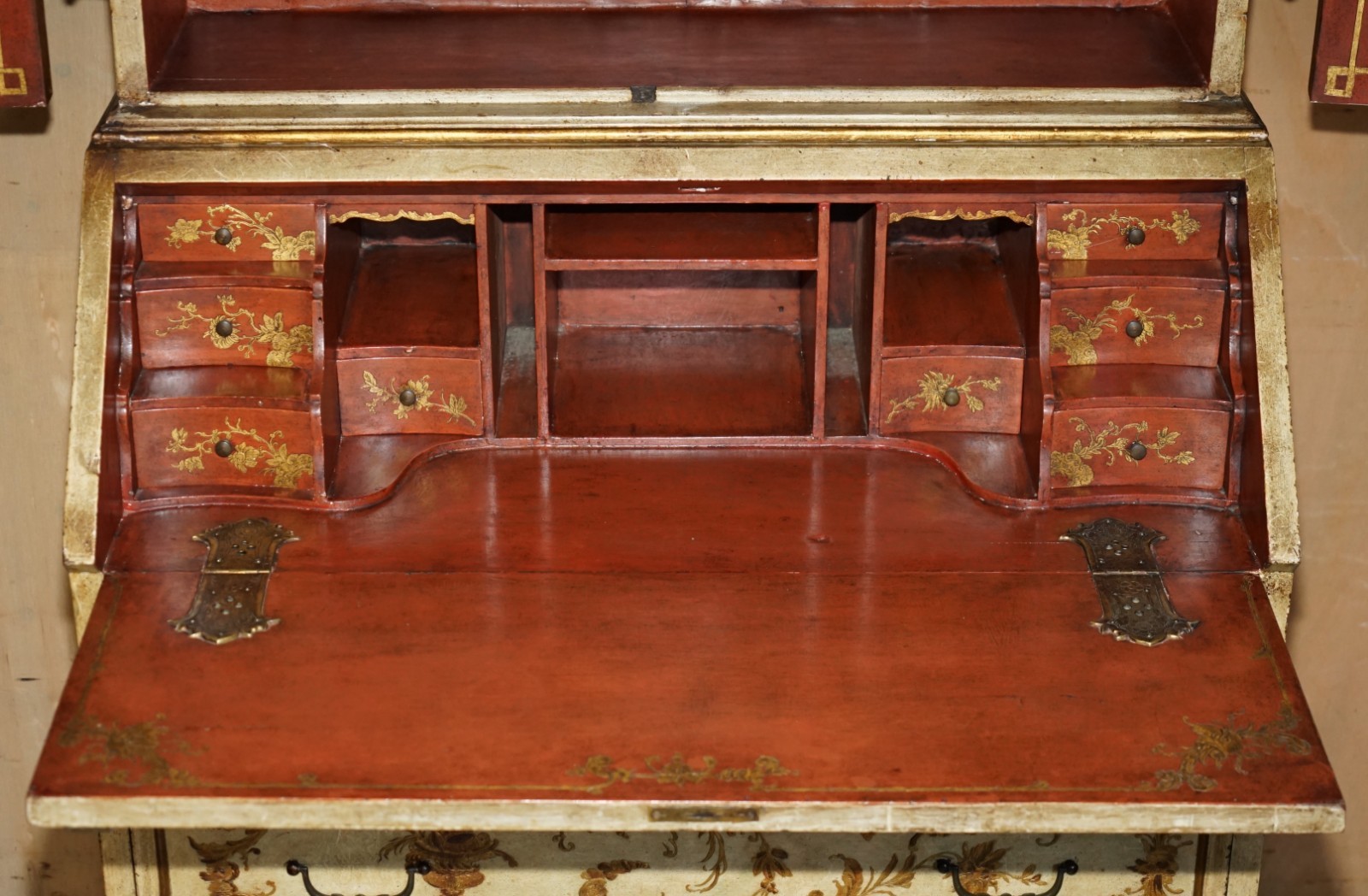 CIRCA-1900-VENETIAN-CHINOISERIE-DECORATED-PARCEL-GILT-BUREAU-BOOKCASE-DRAWERS-205812604857-20