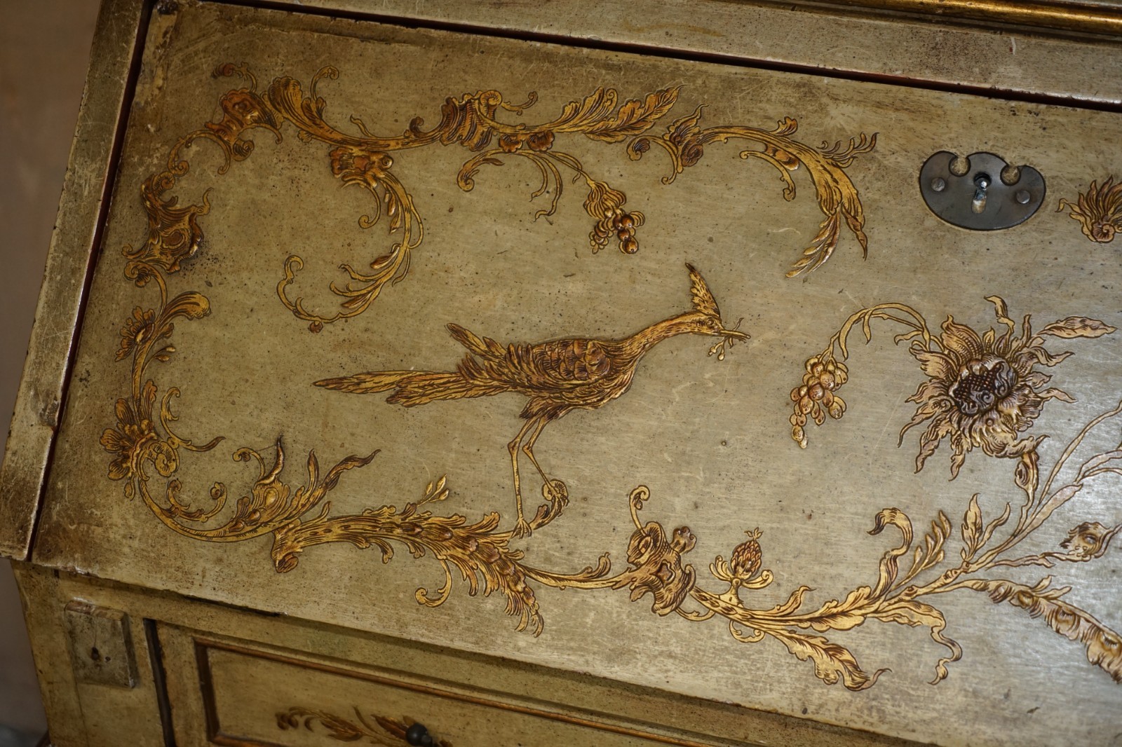 CIRCA-1900-VENETIAN-CHINOISERIE-DECORATED-PARCEL-GILT-BUREAU-BOOKCASE-DRAWERS-205812604857-5