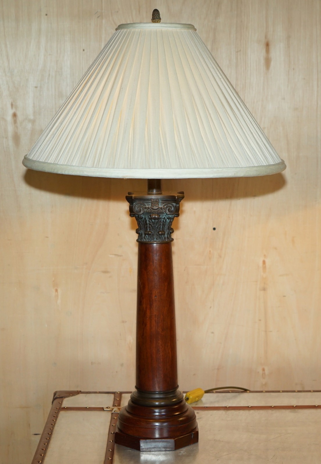 PAIR-OF-HUGE-95CM-GRAND-TOUR-STYLE-ROMAN-CORINTHIAN-PILLAR-BRASS-DESK-LAMPS-177529787127-14