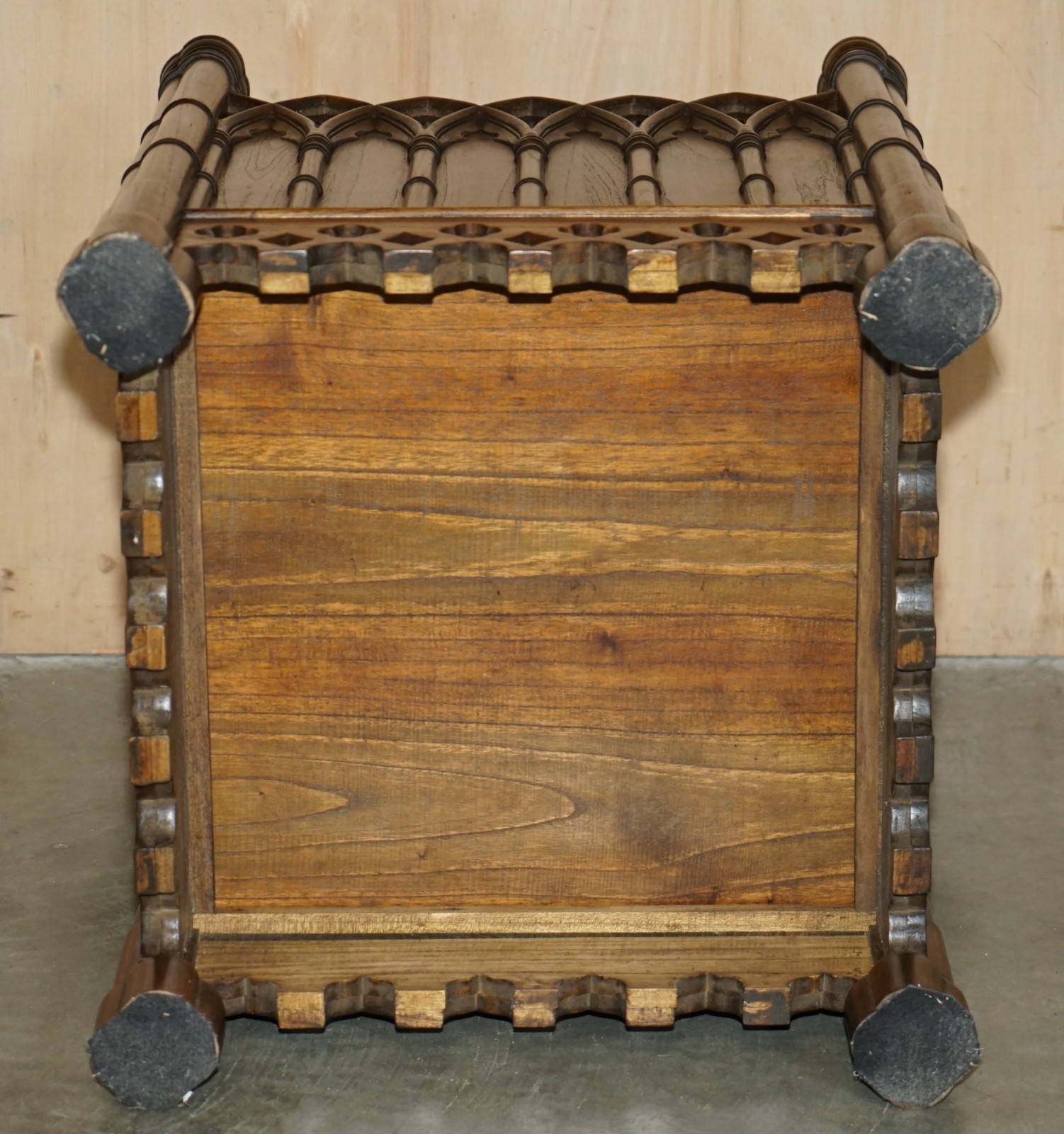 STUNNING-PAIR-OF-GOTHIC-REVIVAL-EXTRA-LARGE-HAND-CARVED-WOODEN-PLANTERS-72X60CM-205788886567-13