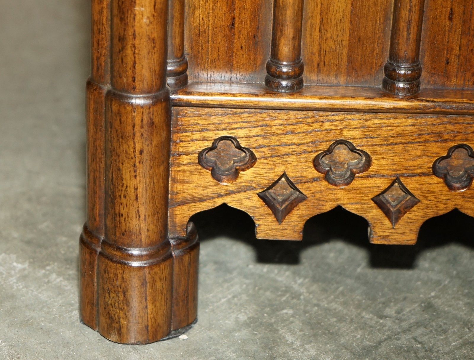 STUNNING-PAIR-OF-GOTHIC-REVIVAL-EXTRA-LARGE-HAND-CARVED-WOODEN-PLANTERS-72X60CM-205788886567-18