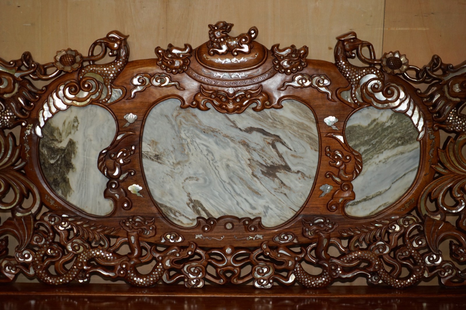 19TH-CENTURY-ROSEWOOD-MARBLE-MOTHER-OF-PEARL-DRAGON-CHINESE-ORIENTAL-BENCH-205810851808-4