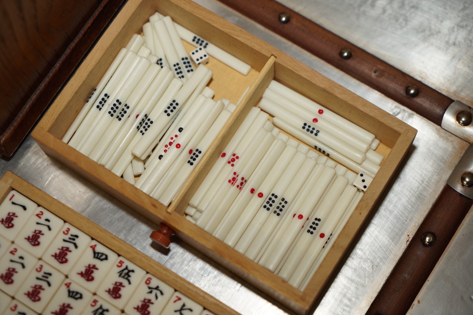 VINTAGE-COLLECTABLE-MAHJONG-CIRCA-1960S-CHINESE-EXPORT-PERIOD-HAND-CARVED-CASE-205812673648-15