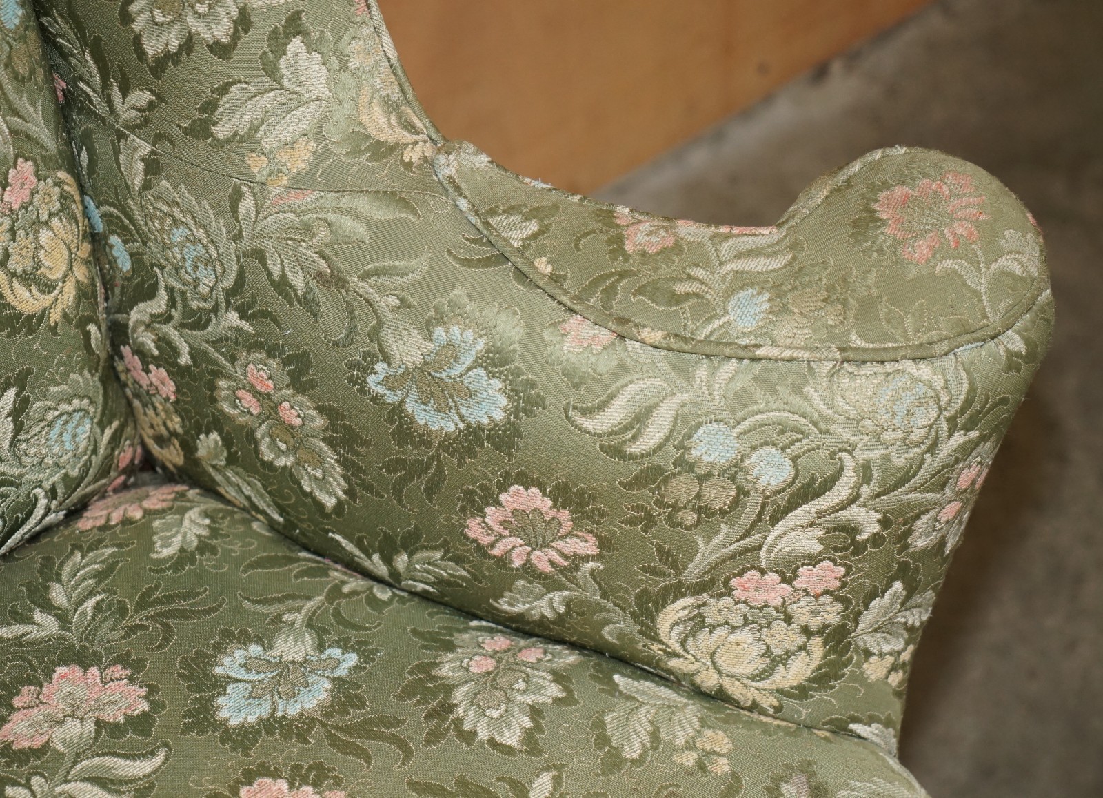 SUBLIME-ANTIQUE-HOWARD-SONS-WILLIAM-MORRIS-MAHOGANY-FRAMED-WINGBACK-ARMCHAIR-205810213749-12