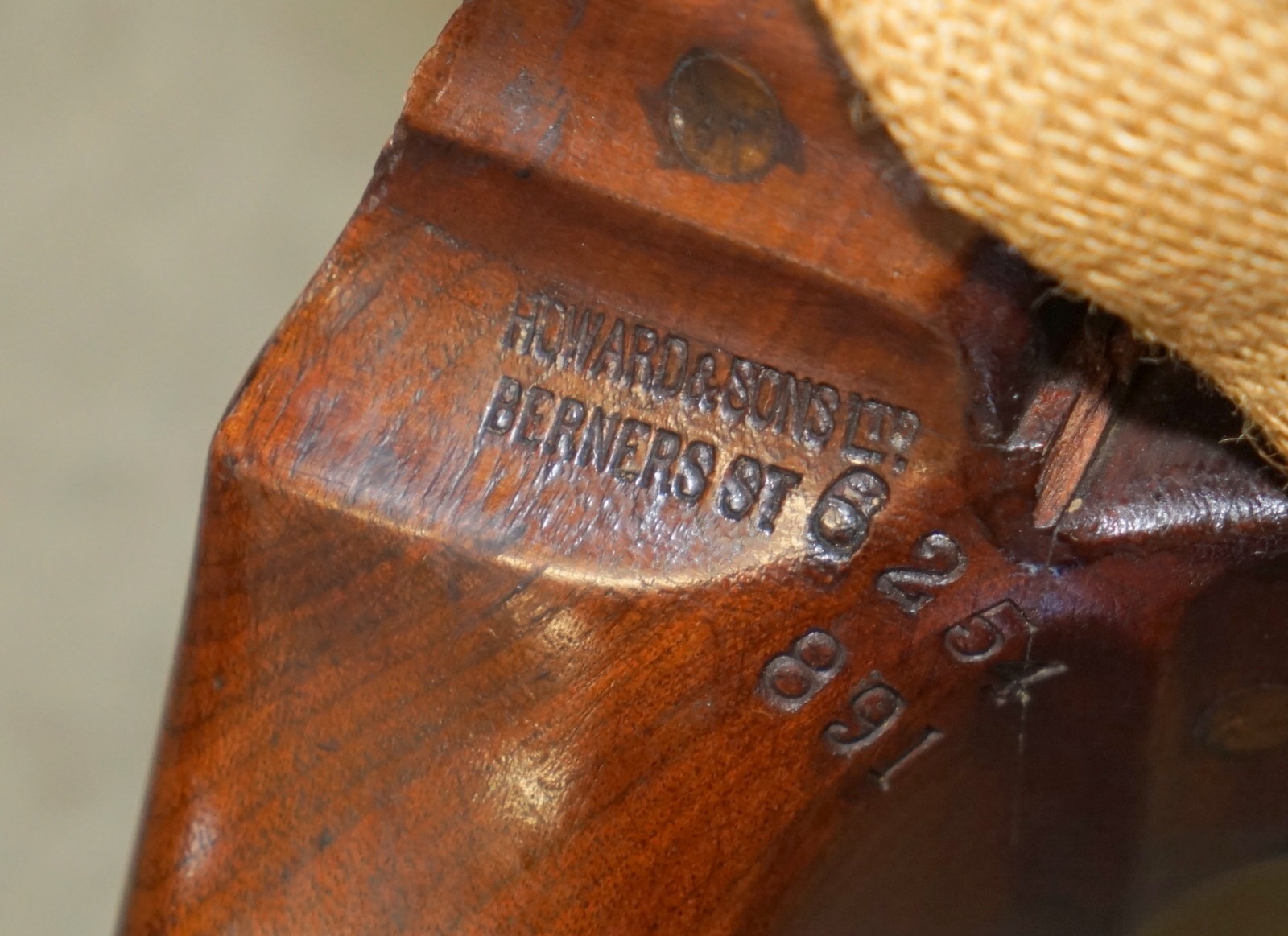 SUBLIME-ANTIQUE-HOWARD-SONS-WILLIAM-MORRIS-MAHOGANY-FRAMED-WINGBACK-ARMCHAIR-205810213749-4