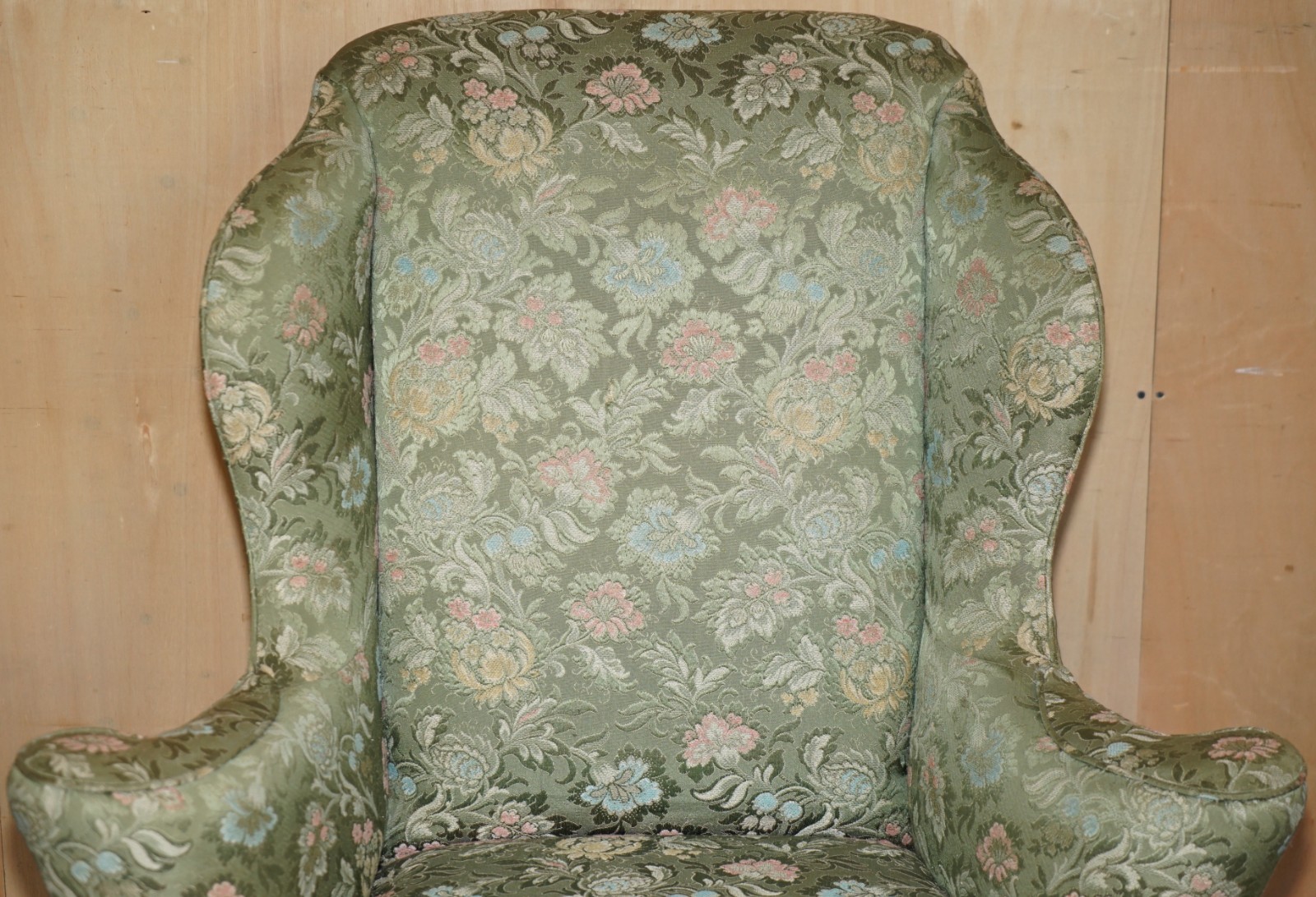 SUBLIME-ANTIQUE-HOWARD-SONS-WILLIAM-MORRIS-MAHOGANY-FRAMED-WINGBACK-ARMCHAIR-205810213749-7