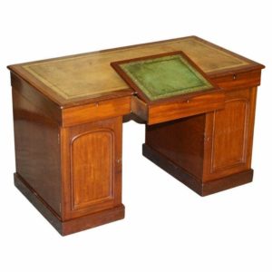 SUBLIME ANTIQUE MAHOANY PEDESTAL DESK WITH GREEN LEATHER WRITING SLOPE DRAWER